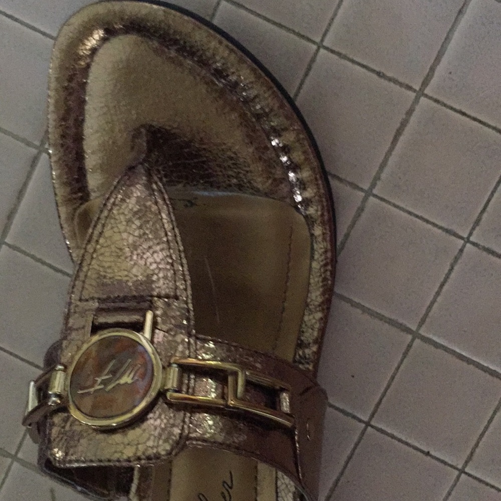 Shoes - Picture 3 of 3